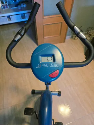 Bicicleta Estática Azul y Gris