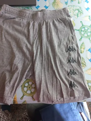 Pantalón deportivo Kappa gris