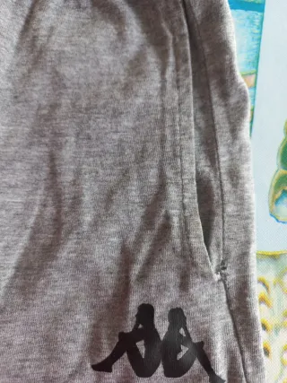 Pantalón deportivo Kappa gris