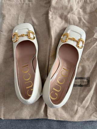 Gucci zapato salón tacón alto