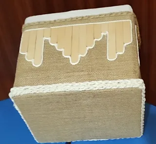 Caja artesanal de yute y madera