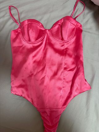 Body satén rosa fucsia Zara Talla S