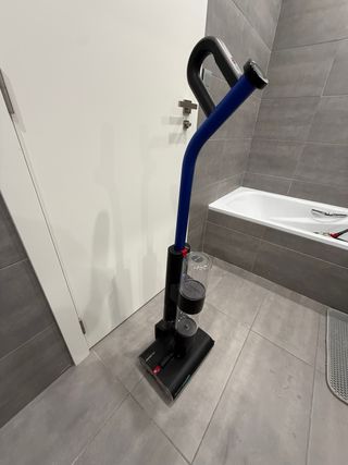 Dyson Wash G1 Azul y Negro