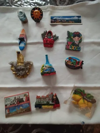 Magneti souvenir varie località