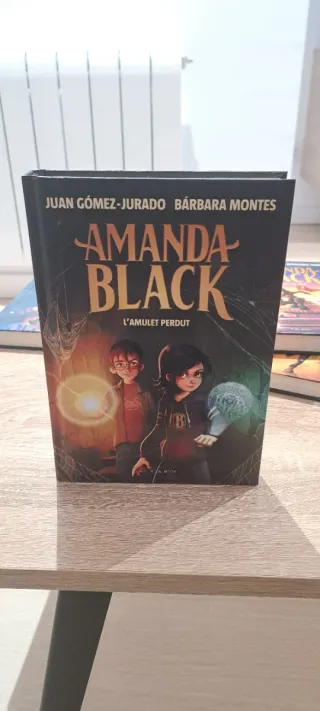 Coleccion Amanda Black