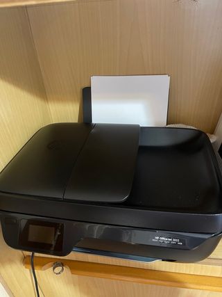 HP OfficeJet 3833 - multifunción con wifi y tactil