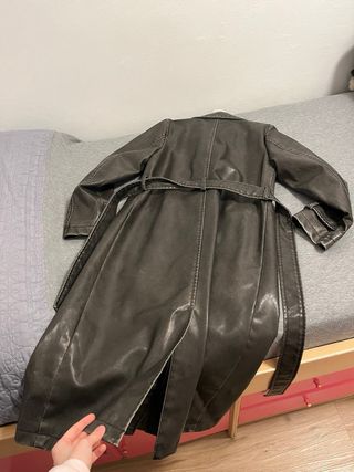 Gabardina Larga Piel Vintage Stradivarius