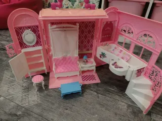 Casita de muñecas Barbie plegable
