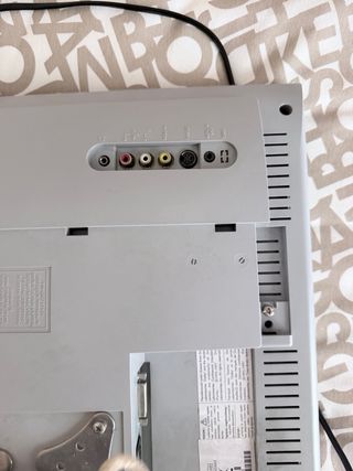 TV Philips Flat TV con soporte pared