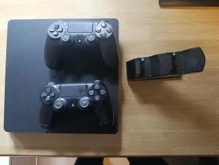 Consola PS4 Slim 1TB + 2 Mandos + Base Carga