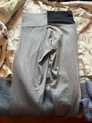 Mallas grises deportivas