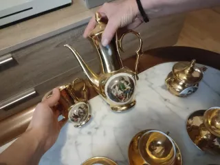 Juego de café 6 tazas baño oro