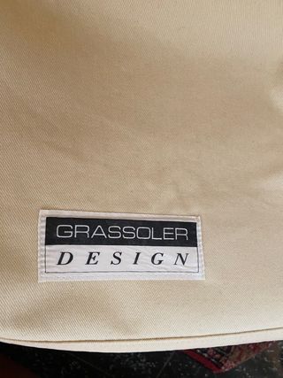 Butaca de tela beige