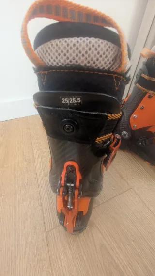 Botas Esquí Atomic Backland Carbon Talla 25