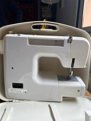 Máquina de coser Saivod Superstar 206