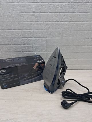 Plancha de vapor con tecnología Free Glide 3D