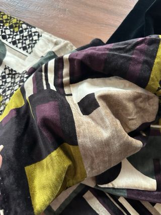 Sciarpa in velluto fantasia geometrica