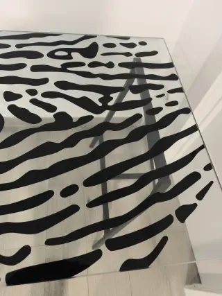 Escritorio cristal diseño huella dactilar