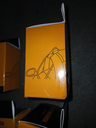 LOTE DE 4 BALIZAS DE EMERGENCIA V-16.