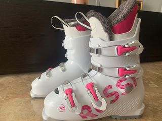 Esquís infantiles 140 cm.