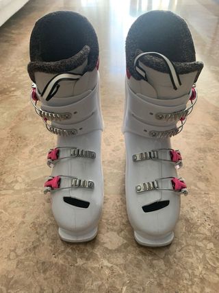 Esquís infantiles 140 cm.