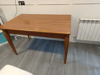 Mesa de comedor/cocina de madera