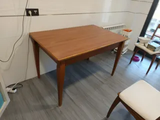 Mesa de comedor/cocina de madera