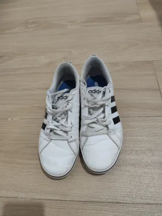Tenis Adidas Blancos y Negros