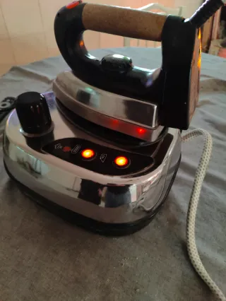 Centro de planchado de la marca obengozo