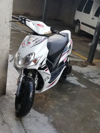 Yamaha Jog RR Scooter Blanco