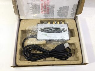 tarjeta sonido behringer u-control uca202