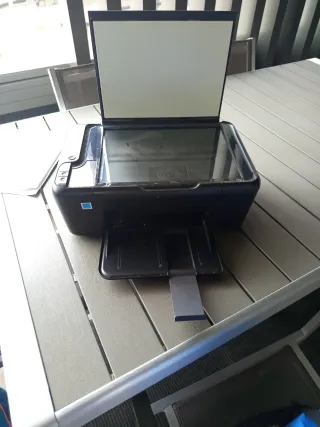 Impresora Escaner HP Deskjet F2480 + cartucho