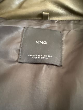 Abrigo polipiel acolchado marrón