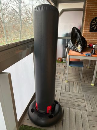 Saco de boxeo negro como nuevo