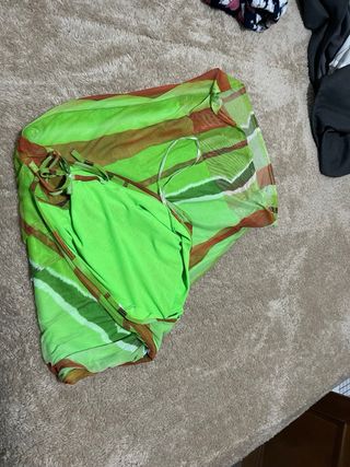 Vestido verde y naranja