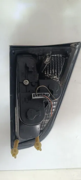 Piloto trasero Ford S-max portón 2006