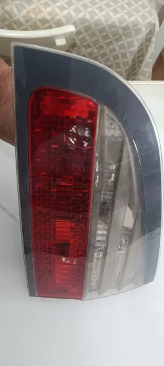 Piloto trasero Ford S-max portón 2006