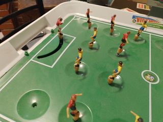 Juego de futbolín de mesa