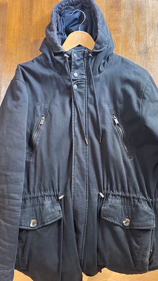 Parka con capucha azul marino talla XL