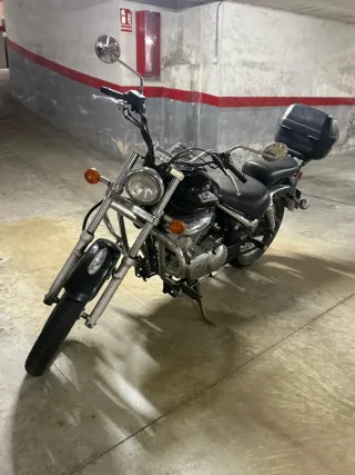 Suzuki Intruder 250