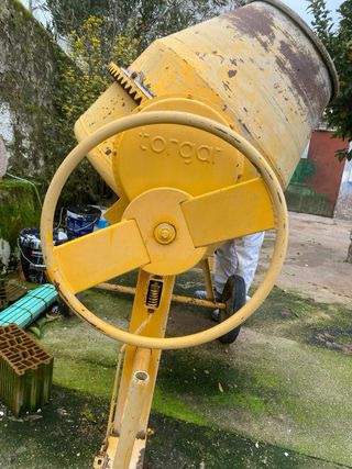 Hormigonera Torgar 300L
