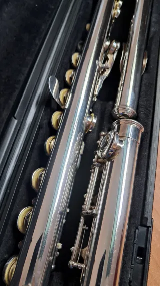 Flauta Travesera Yamaha YFL-281