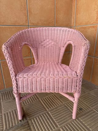 Silla de mimbre infantil