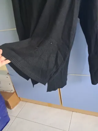 Jersey negro comercio local