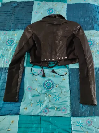 Bolero in pelle nero