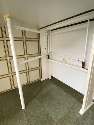 Mesa plegable blanca de plástico