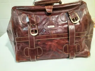 Maletín viaje cuero Santana. Principios siglo XX.