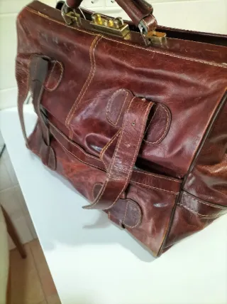 Maletín viaje cuero Santana. Principios siglo XX.