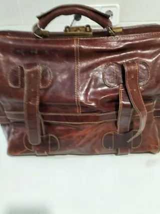 Maletín viaje cuero Santana. Principios siglo XX.