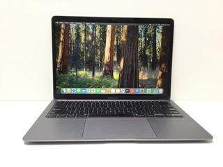portatil apple apple macbook air core i3 1.1 13 (2020) (a2179)
